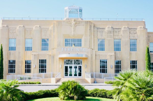 original New Orleans airport terminal building at Moisant Field 1959 showing historic aviation architecture and early commercial airport design