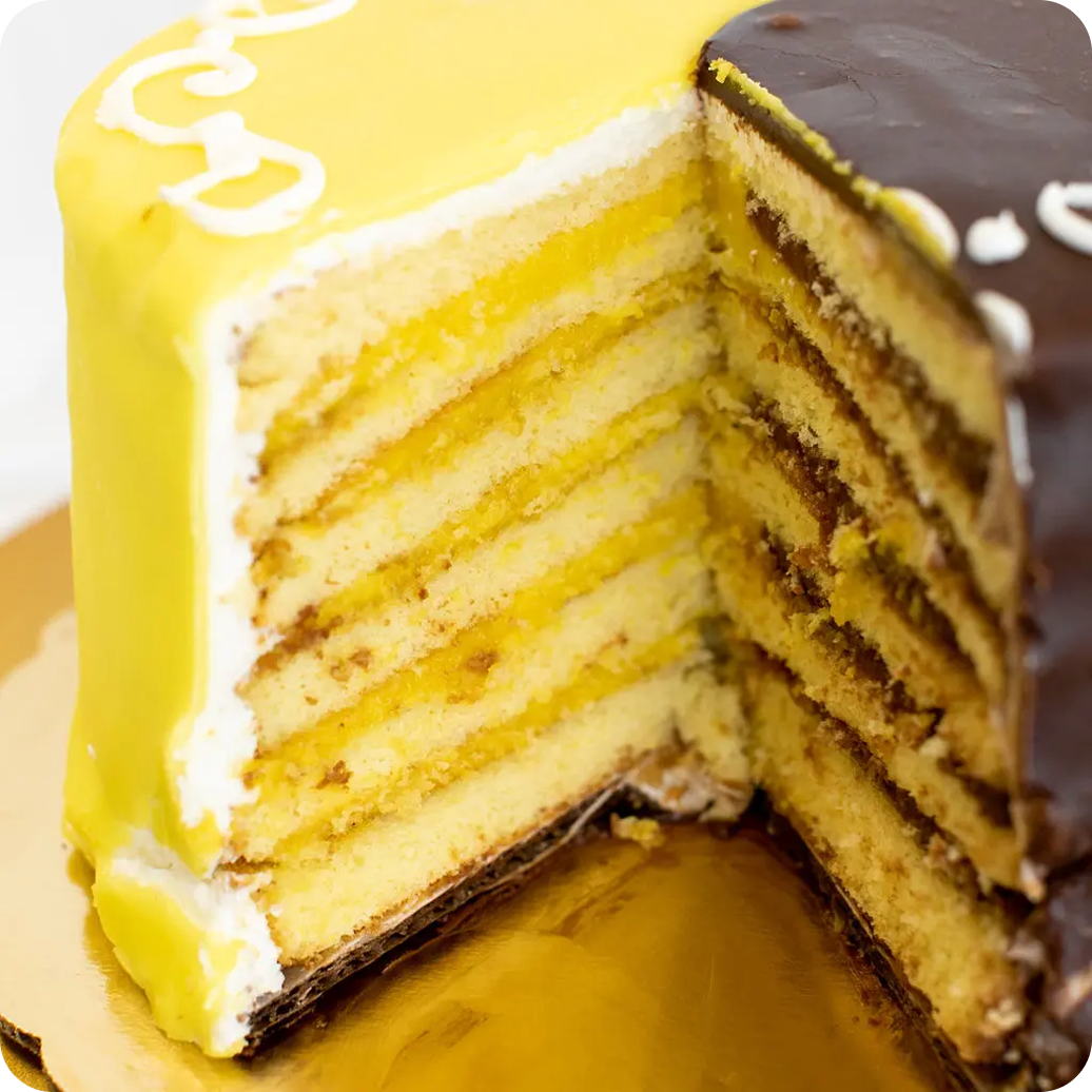 files/gambinos-cream-cheese-filled-king-cake.a8d8eea5f30b4a8066091b888cd3ebbd-2-1.png